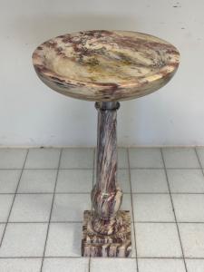 ACQUASANTIERA INIZI XX SECOLO IN MARMO ARABESCATO DI CARRARA