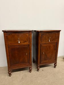 Antique pair of 19th century Louis Philippe walnut nightstands, Tuscany, 81x47x36cm