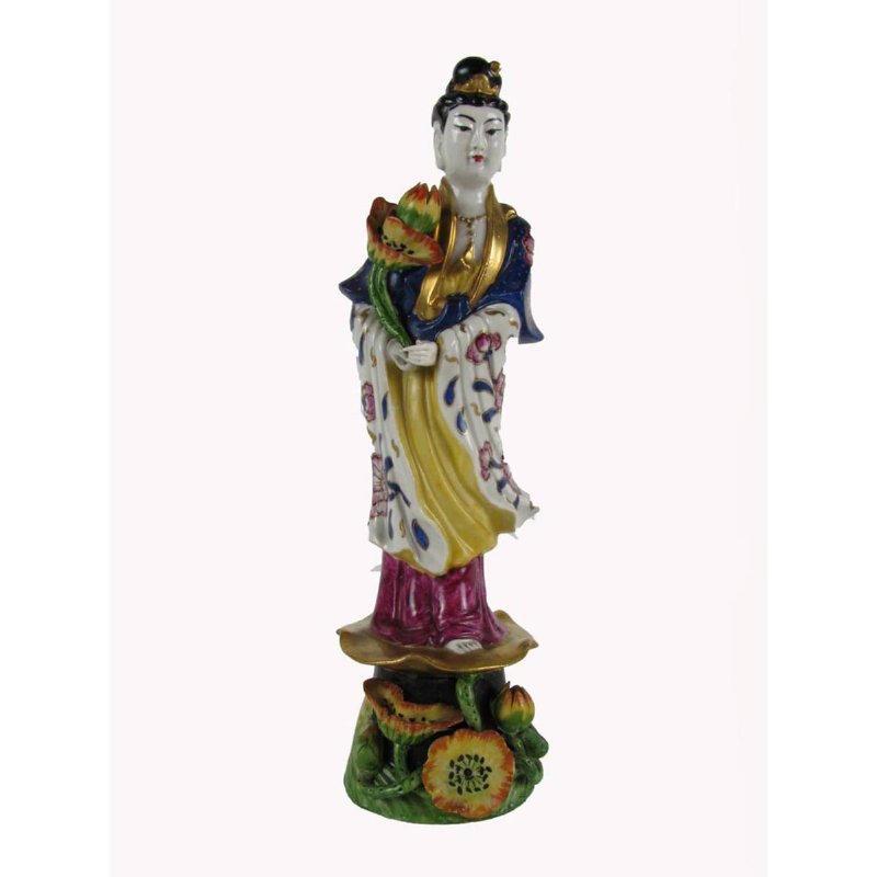 Orientalische Fraufigur aus polychromer Porzellan, mit vergoldeten Teilen in perfektem Erhaltungszustand.