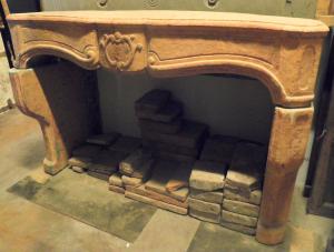chp309 - cement fireplace, cm w 167 x h 110
