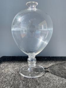 Vaso ‘veronese’ in vetro leggero trasparente e leggermente iridato.Davide Fuin.Murano.
