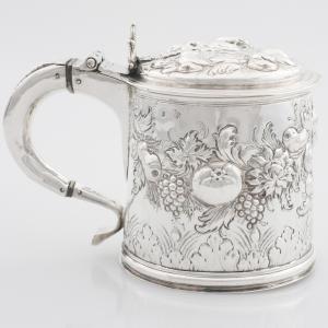 Caneca em prata esterlina Carlos II, ourives WS, Londres, 1676?