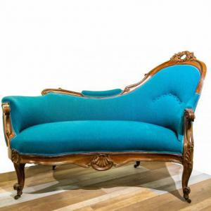Louis Philippe style walnut daybed