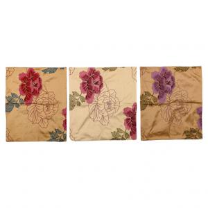 Set di tre pezzi in seta ricamata - SN -