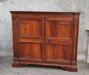 Elegante dispensa a due ante 