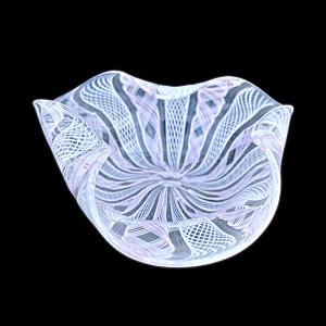 Zanfirico Rosen-Lattimo Glas Aschenbecher-Tischdekoration. A.Ve.M Murano-Herstellung.