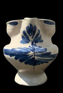 Boccale in maiolica trilobato con decoro in monocromia blu. Imola. - Foto 5