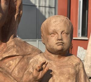 Große Terrakotta-Skulptur: Madonna mit Kind - Foto 7