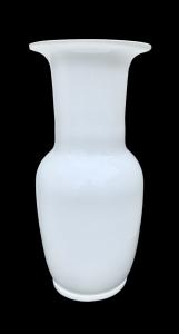 Vaso in vetro  lattimo serie :opalini.Venini,Murano.