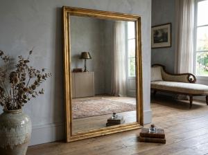 Gilt Leaf Wood Hallway Mirror - Restoration Included_car 3464