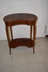 Tavolino a Fagiolo