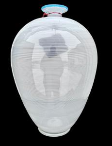 Vaso soffiato leggero millerighe in mezza filigrana.Manifattura Barovier & Toso.Murano.
