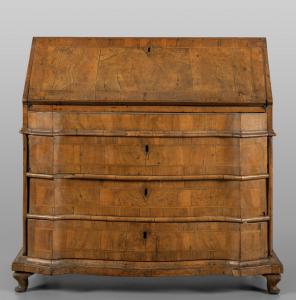 Louis XIV walnut and burl walnut fall-front desk, Veneto, 18th century
