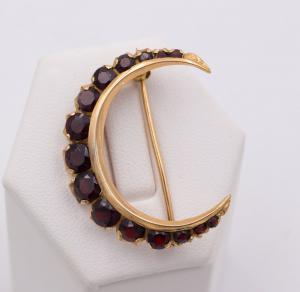 Gold and garnet brooch, 1950s