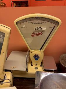 Bilancia Berkel avorio restaurata 2 piatti 