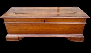 Solid walnut chest. Bologna.