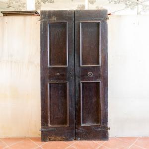 Bella puerta de nogal