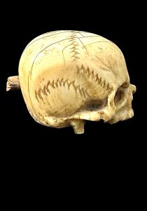 Bone skull from a crucifix. Italy. - Foto 5