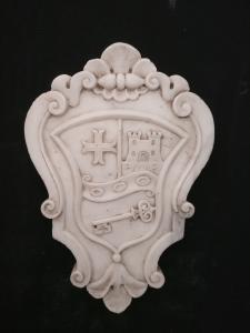 Particolare Stemma Araldico Veneziano intarsiato e scolpito - 51 x 35 cm - Marmo di Carrara - xx secolo - Venezia