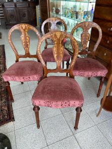 Nussbaumstühle