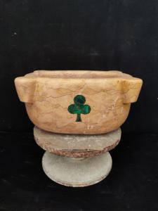Particolare acquasantiera in Marmo - 32 x 23 cm