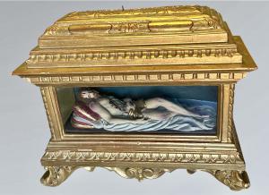 Boîte de dévotion avec le Christ Déploré en terre cuite polychrome – XIXe siècle