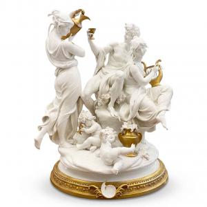 Cappé Giuseppe Trionfo Di Bacco Scultura In Porcellana Bianca e Oro 1962 