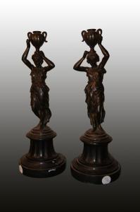 Coppia di antiche statuette del 1800 Giovani fanciulle con base in marmo 