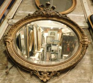 SPECC501 - Oval mirror, 19th century, cm W 82 x H 72
