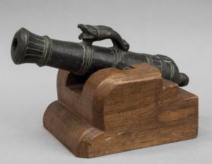 Modellino di cannone in bronzo brunito, secolo XVIII