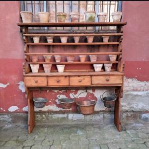 FIR BUCKET SHELF