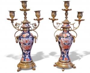 PAIR OF IMARI PORCELAIN CANDELABRA - JAPAN - EDO PERIOD