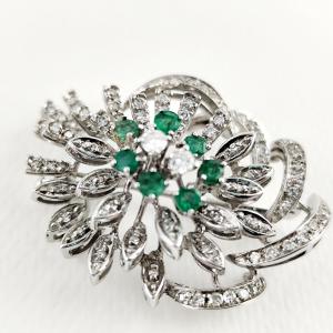 Spilla oro bianco smeraldi e diamanti