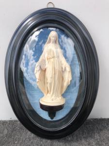 Seeschaumbassrelief (Magnesit) mit Darstellung der Madonna. Signiert Mattei. Frankreich.