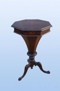Victorian English work table from the 1800s in octagonal walnut wood
