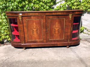 Elegantes intarsiertes Nussbaum-Sideboard - Restauriert (in Arbeit)_car 730