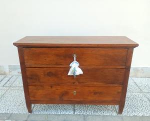 Antico Comò tre cassetti Luigi  xvi118lx40px86h