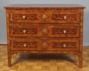 Louis XVI three-drawer chest of drawers, Emilia 18th century