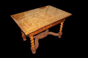 Late 18th-century Dutch coffee table richly inlaid