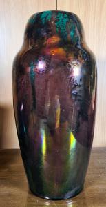 RICCARDO GATTI (Faenza 1886 - Veneza 1972). Vaso com reflexos metálicos
