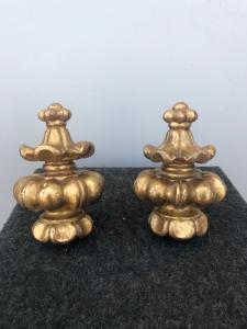 Pair of carved and gilded wooden friezes. Louis Philippe period.