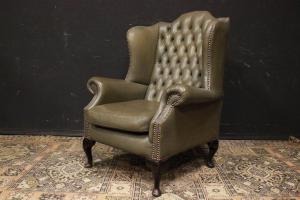 Chesterfield Bergère-Sessel aus olivgrünem Leder