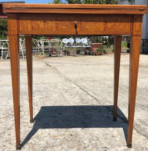 Mesa de jogo embutida