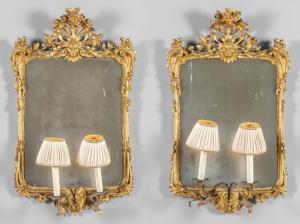 Pair of Louis XV two-light wall appliques in finely carved and gilded wood, Sicily, first half of the 18th century