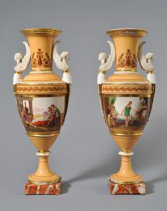 Coppia di vasi in porcellana decoro in Stile Pompeiano, Parigi fine XVIII inizi secolo XIX