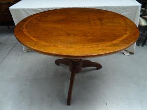 Tavolino da salotto in noce massello intarsiato Luigi Filippo 1860 Piemonte