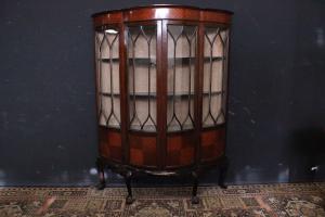 Vitrines de madeira de origem inglesa