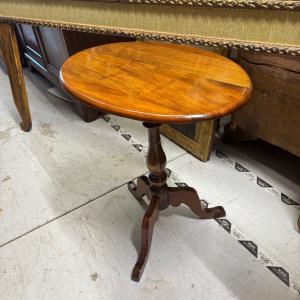 Antique small and delightful Louis Philippe side table, 19th century