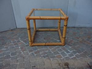 TAVOLINO DA SALOTTO IN BAMBU' DI FORMA QUADRATA EPOCA 900