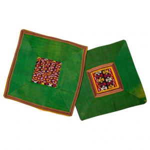 Coppia di cuscini con inserimento frammenti IKAT - B/1430-3 e 6